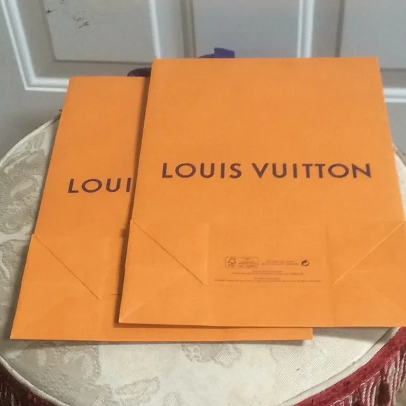 2 Louis Vuitton shoe bag - Picture 1 of 3
